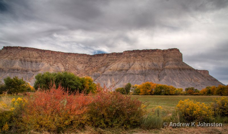 1007_350D_8449 cropped.jpg - Taken along Scenic Route 12 in Utah, near to the entrance to Capitol Reef National Park